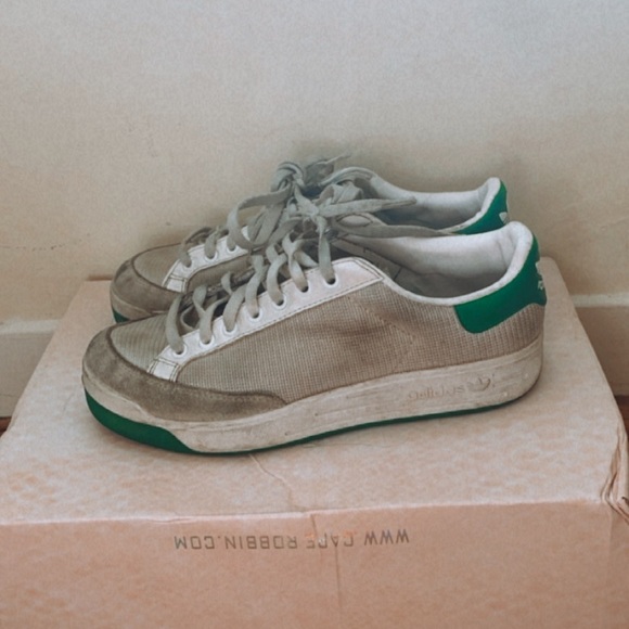 Adidas - Picture 3 of 5